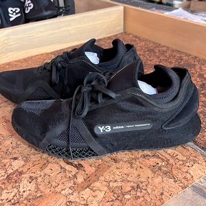 Y-3 runner 4d iow black 10.5